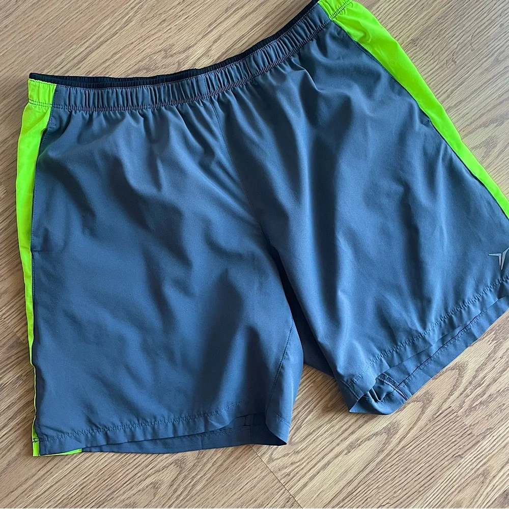 🟢3/$15 OLD NAVY Active Shorts